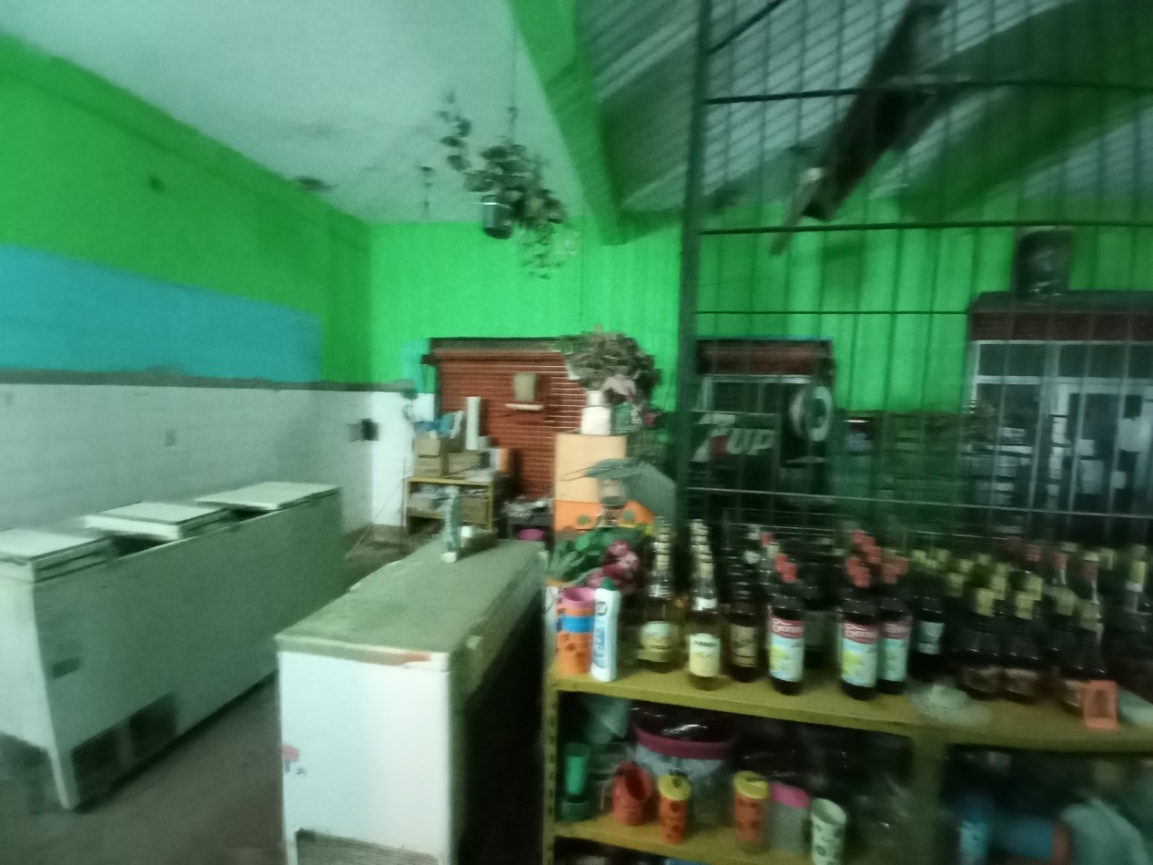 VENTA DE CASA CON LOCAL