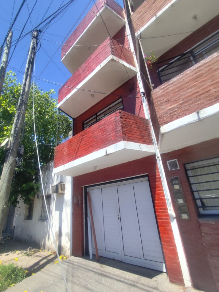 SE ALQUILA TRIPLEX