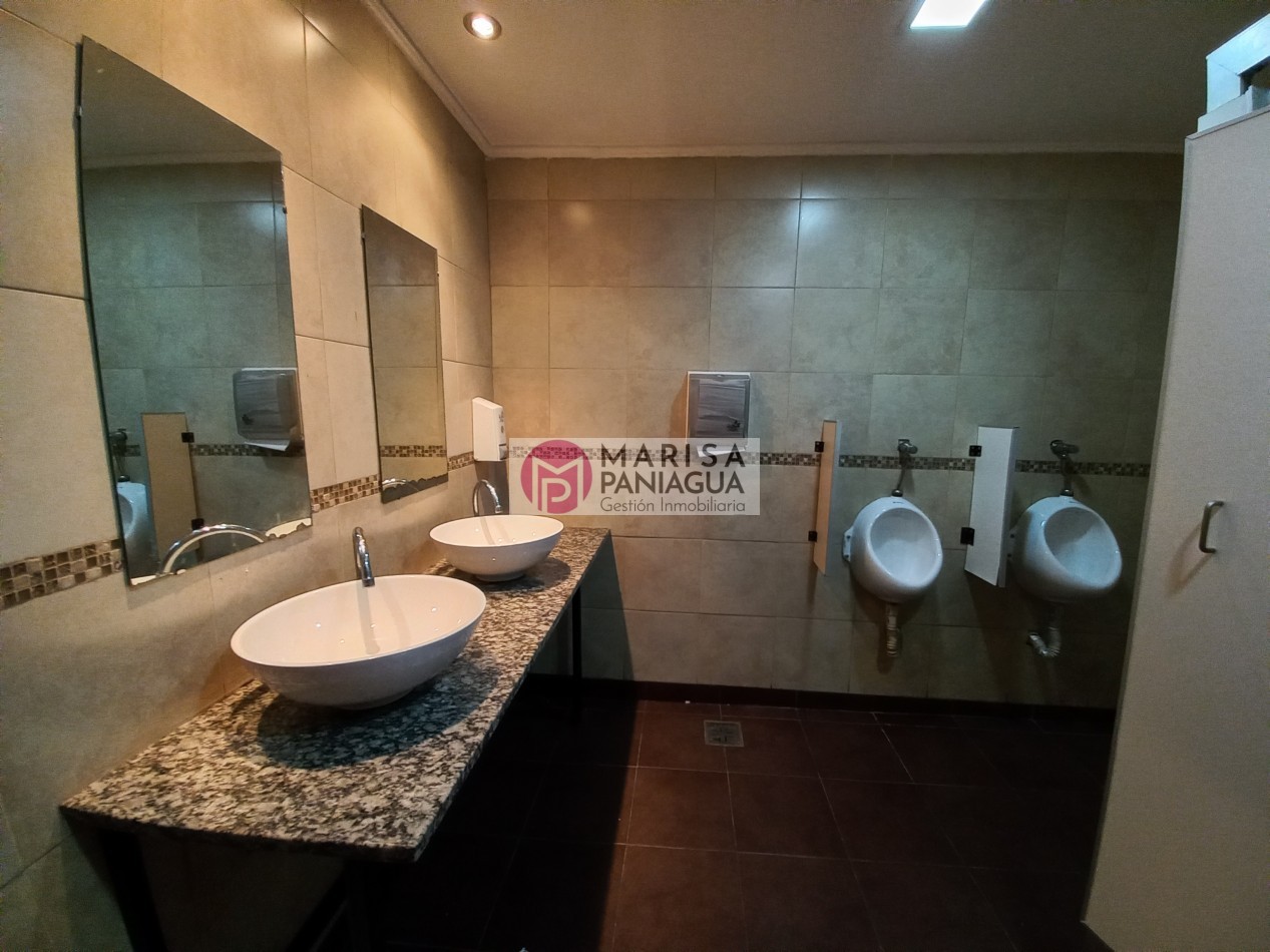 VENTA DE SALON/LOCAL  PARA EVENTOS