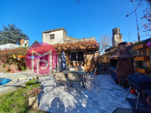 SE VENDE o PERMUTA  HERMOSA CASA POR CASA EN MAR DEL PLATA O ALREDEDORES